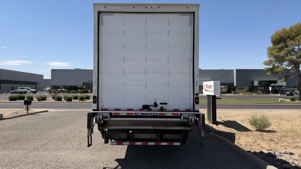 2023 Freightliner M2 106 in Phoenix, AZ — photo 5
