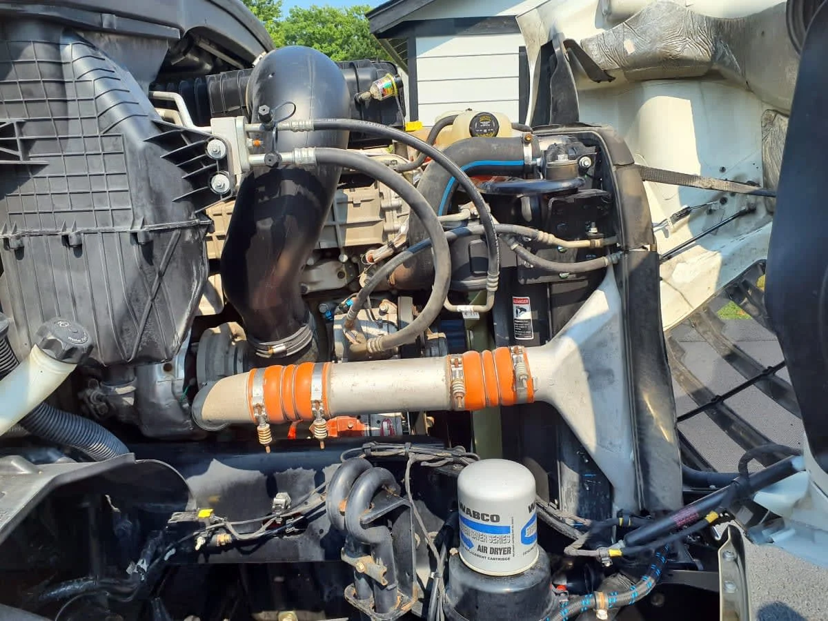 2020 Freightliner Cascadia in O'fallon, MO — photo 10