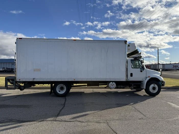 2019 International 4300 — photo 8