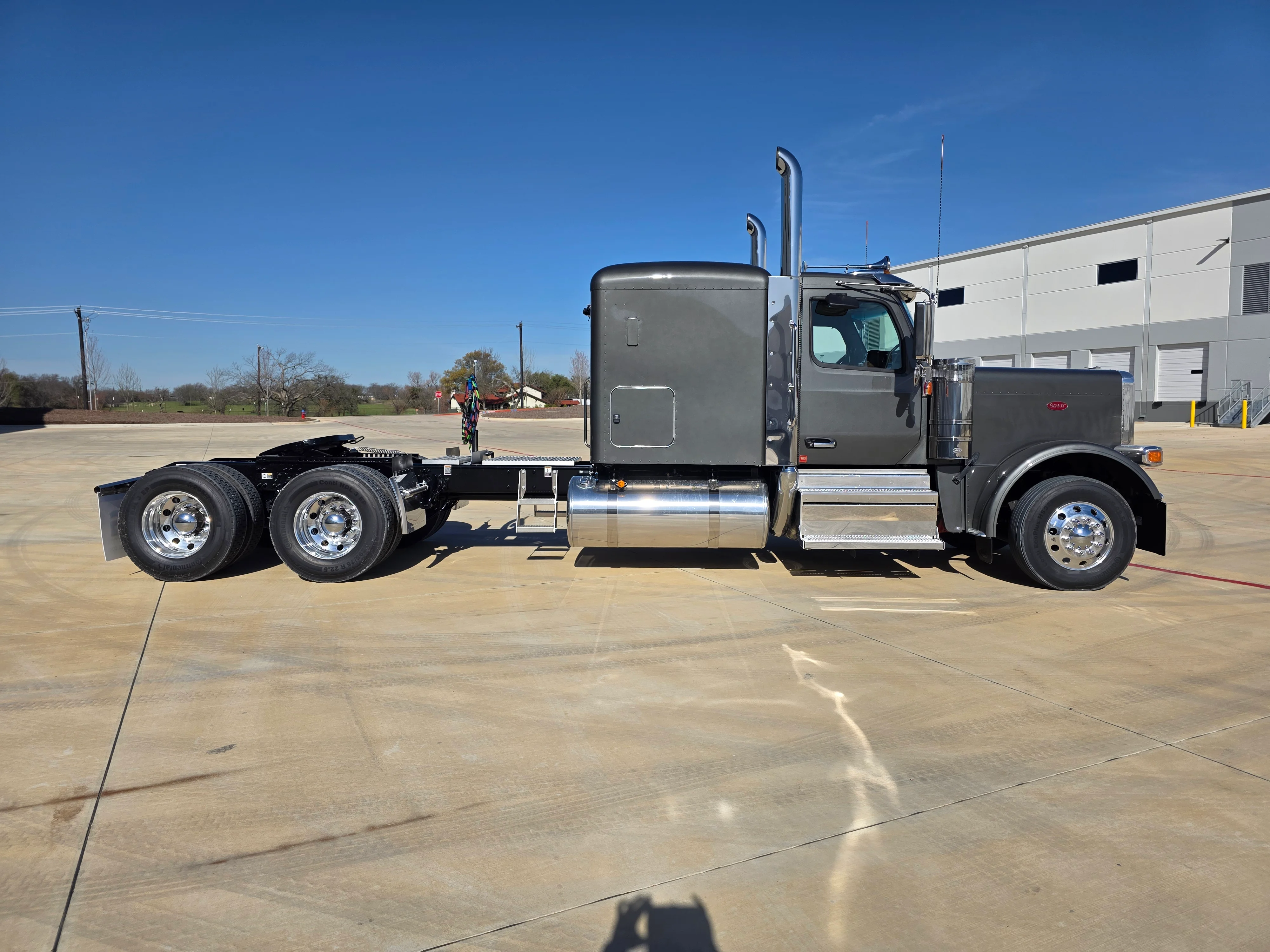 2027 Peterbilt 589 in O'fallon, MO — photo 6