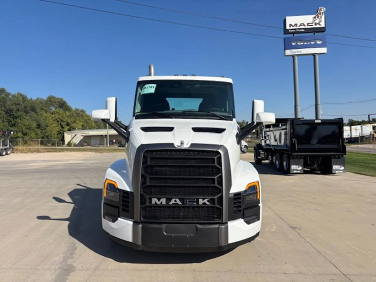 2026 Mack Pioneer in Cedar Rapids, IA — photo 8