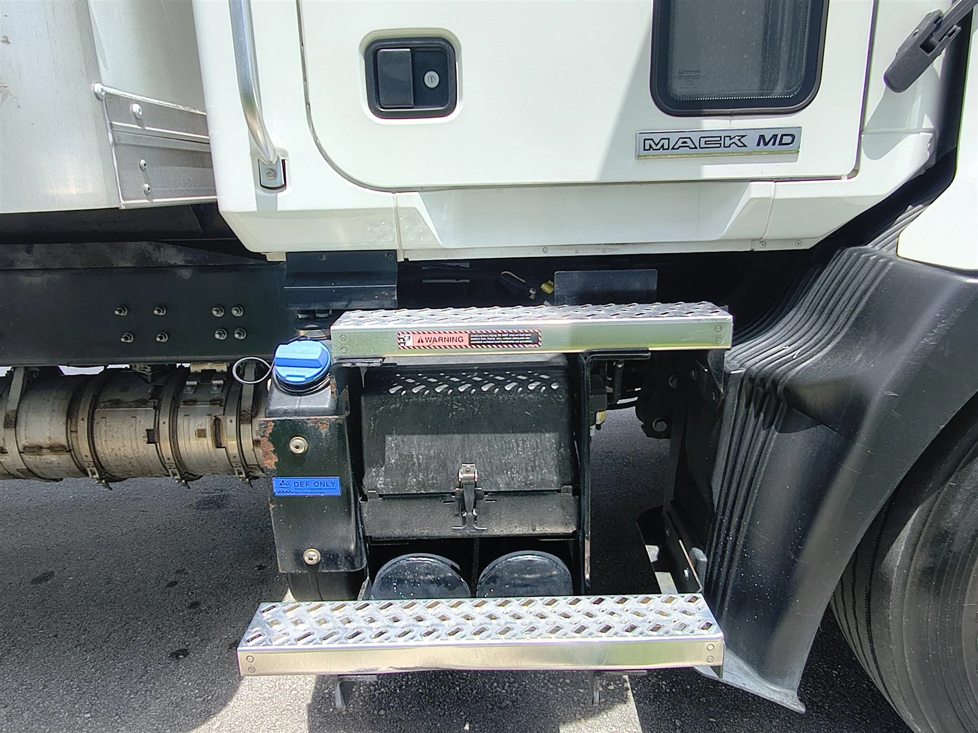 2022 Mack in Orlando, FL — photo 4