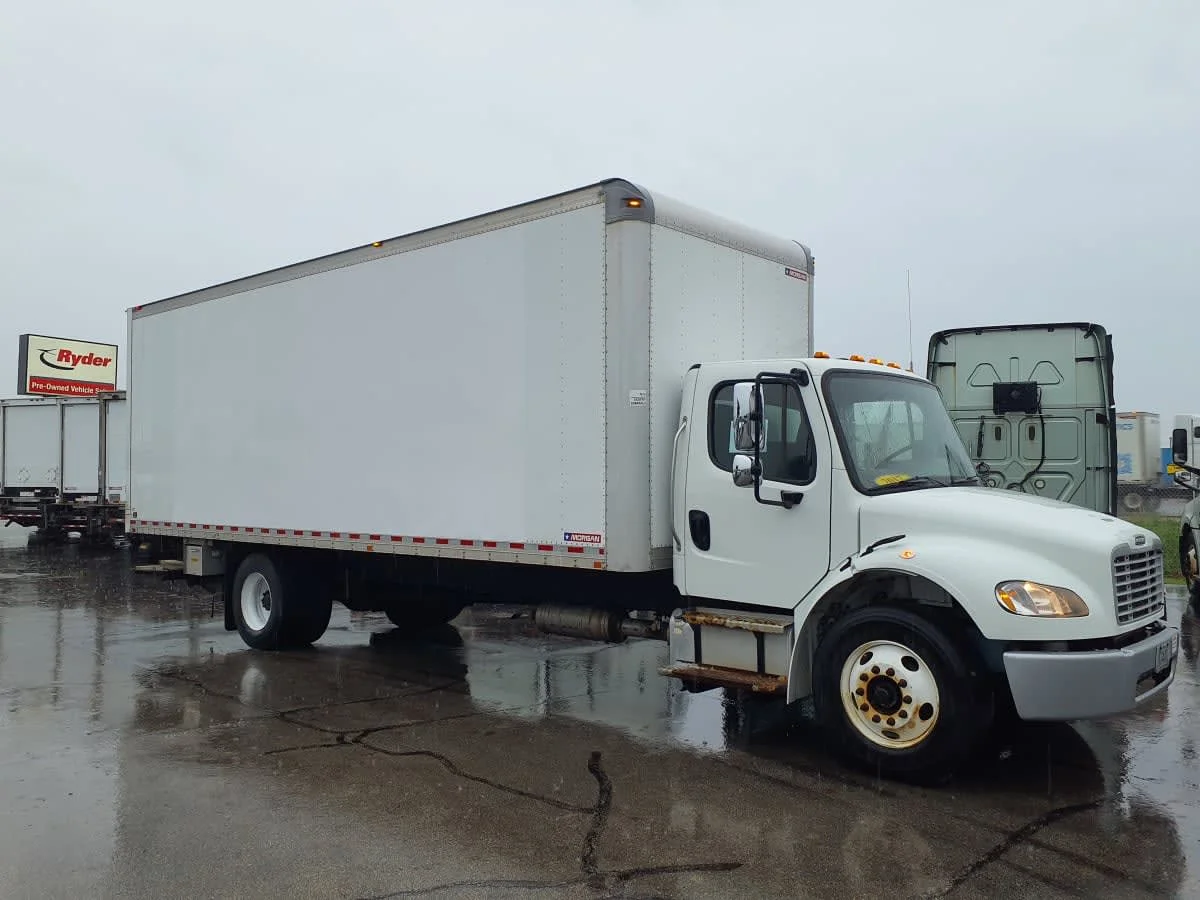 2017 Freightliner M2 106 in Oak Creek, WI — photo 3