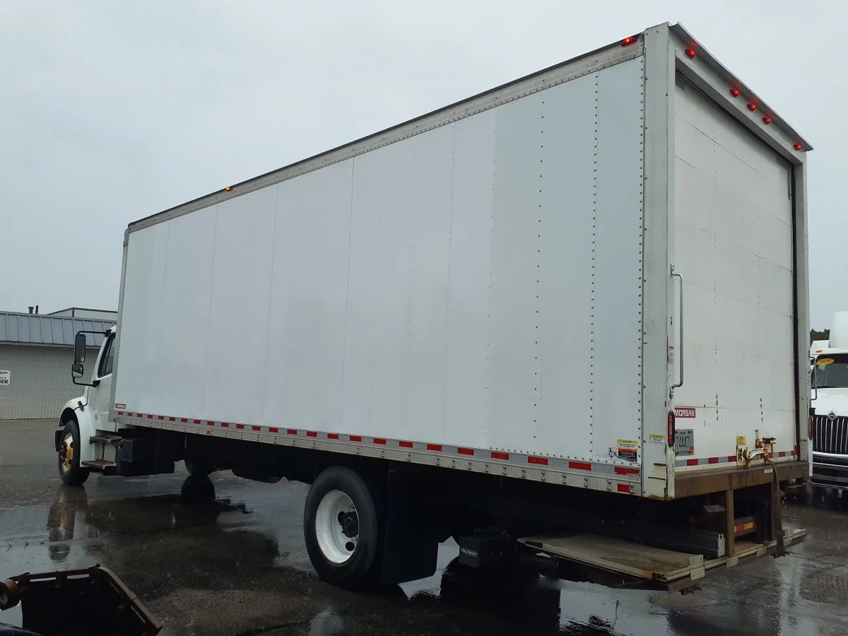 2017 Freightliner M2 106 in Oak Creek, WI — photo 6