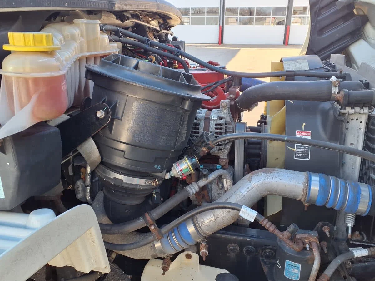 2021 Freightliner M2 106 - image 11