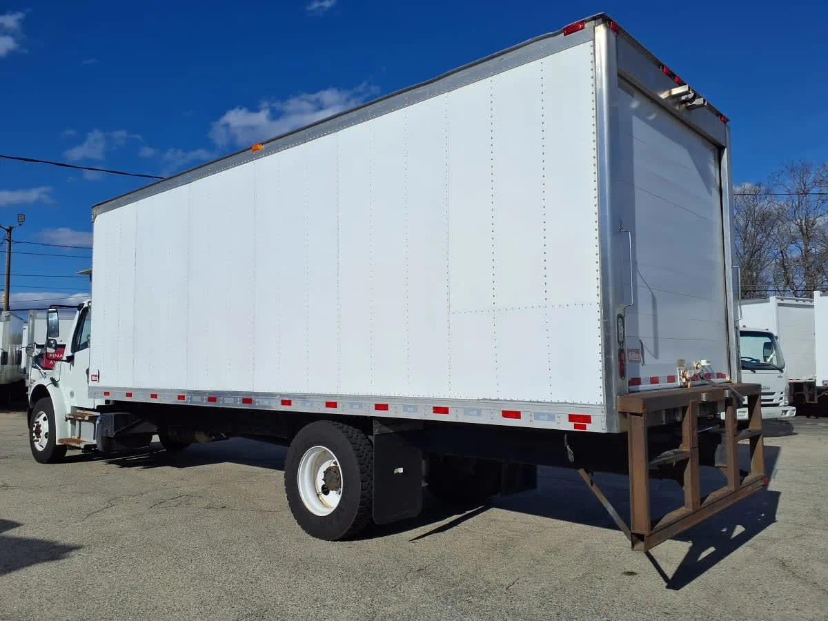 2021 Freightliner M2 106 in Warwick, RI — photo 6