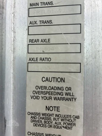 2000 Kenworth T800 - image 35