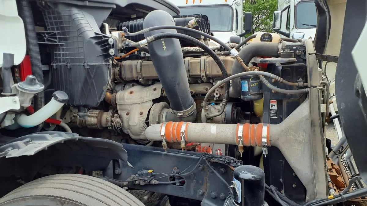 2021 Freightliner Cascadia in Bolingbrook, IL — photo 9