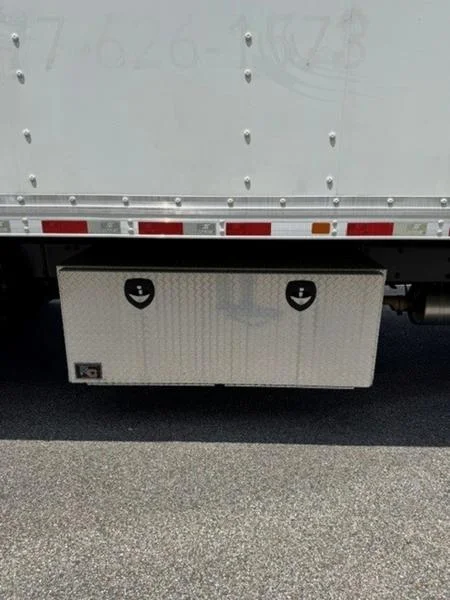 2020 Freightliner M2 106 — photo 4