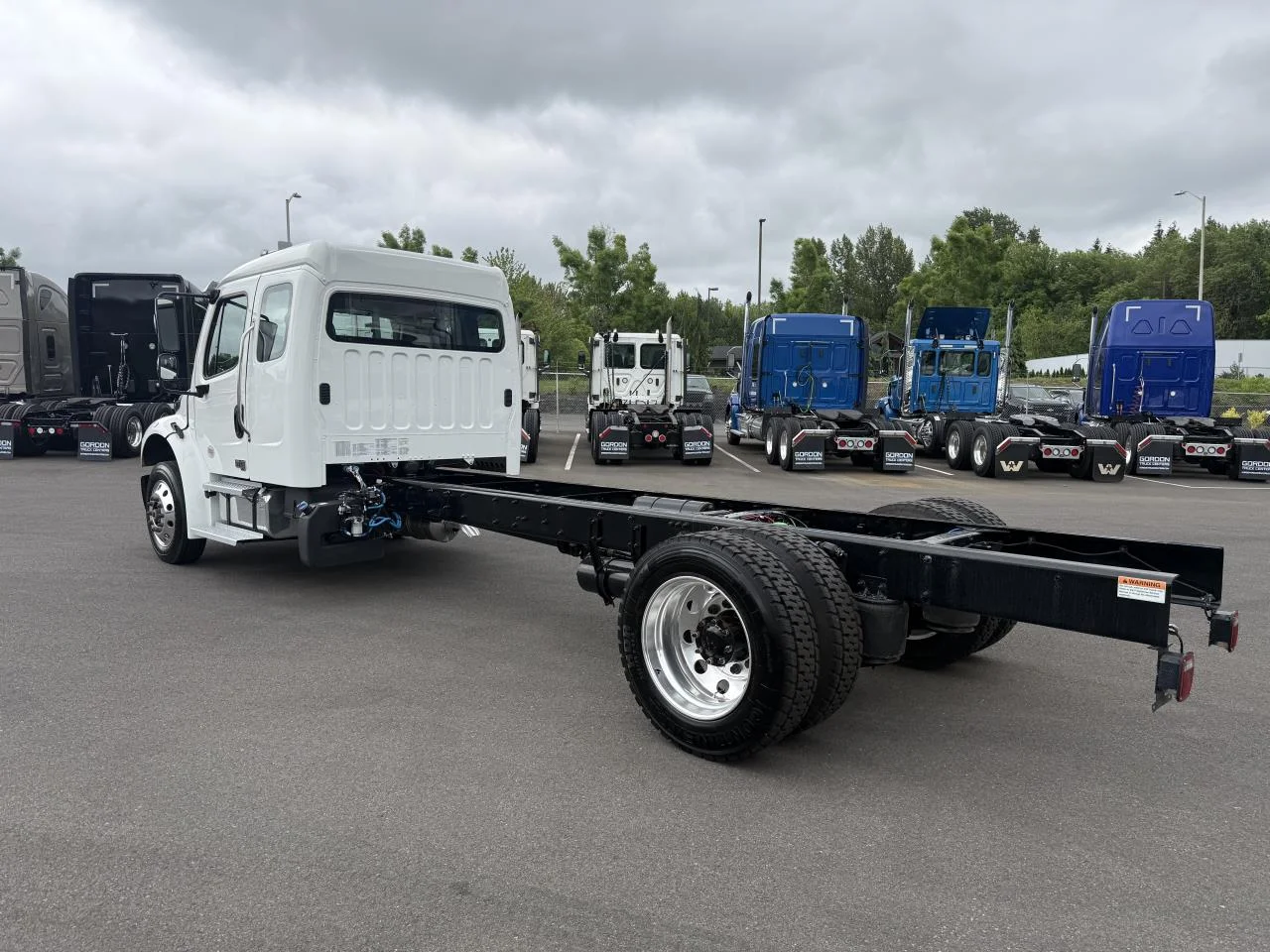 2025 Freightliner M2 106 in Albany, OR — photo 4