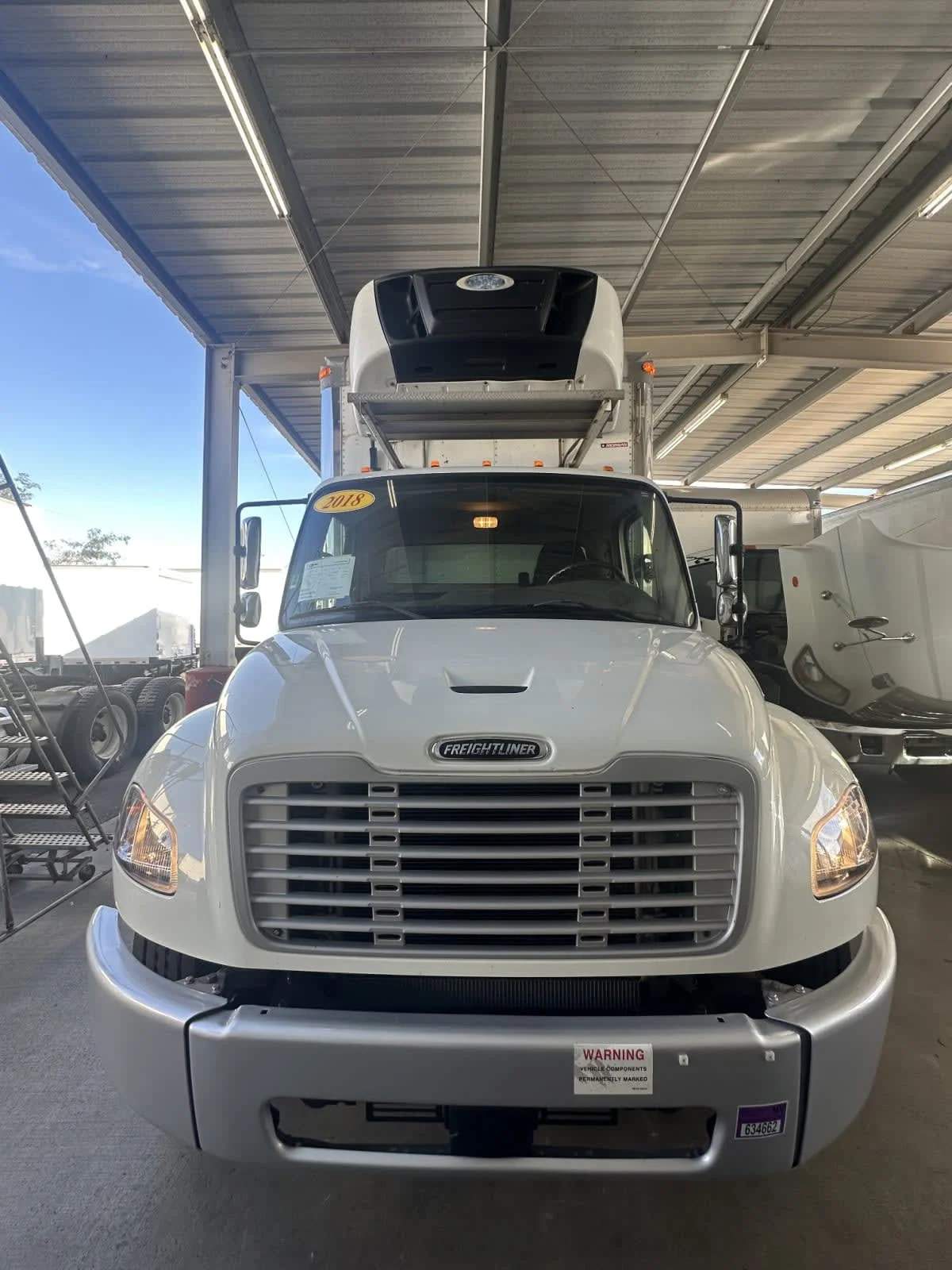 2018 Freightliner M2 106 in Montebello, CA — photo 2