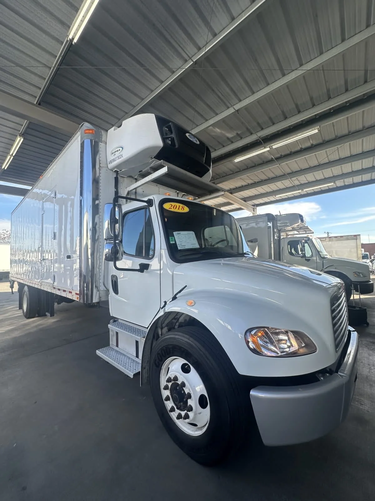 2018 Freightliner M2 106 in Montebello, CA — photo 3