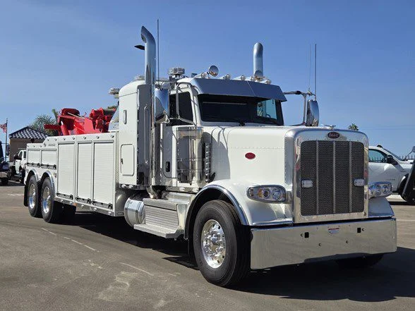 2024 Peterbilt 389