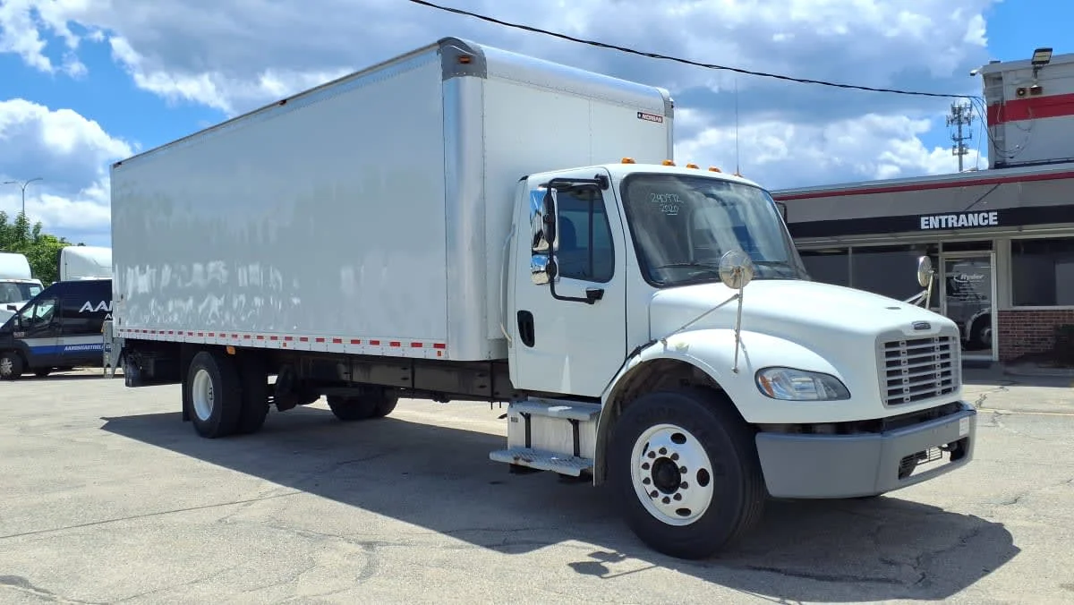 2020 Freightliner M2 106 in Warwick, RI — photo 3