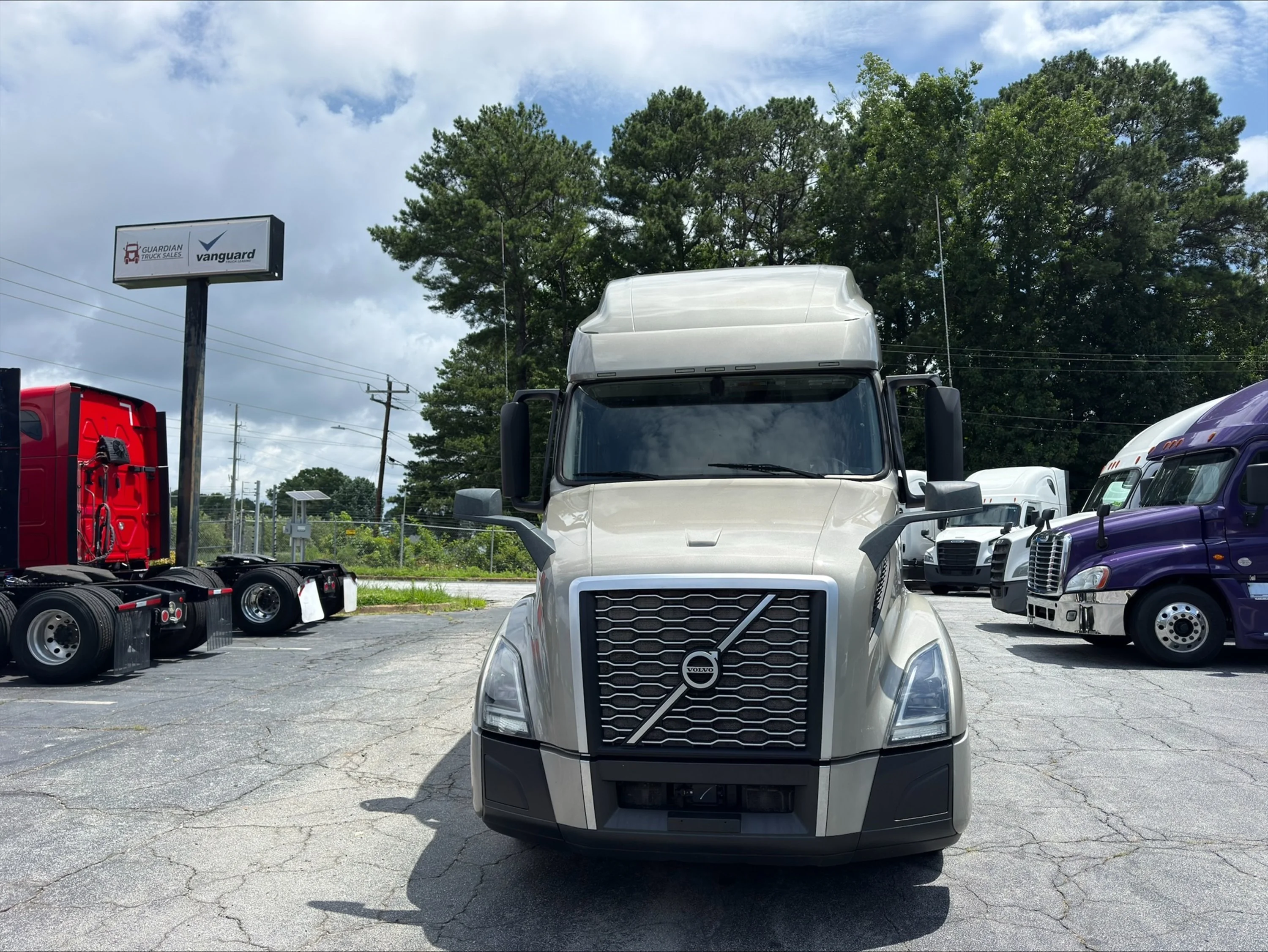2023 Volvo VNL 760 in Guardian Atlanta — photo 8
