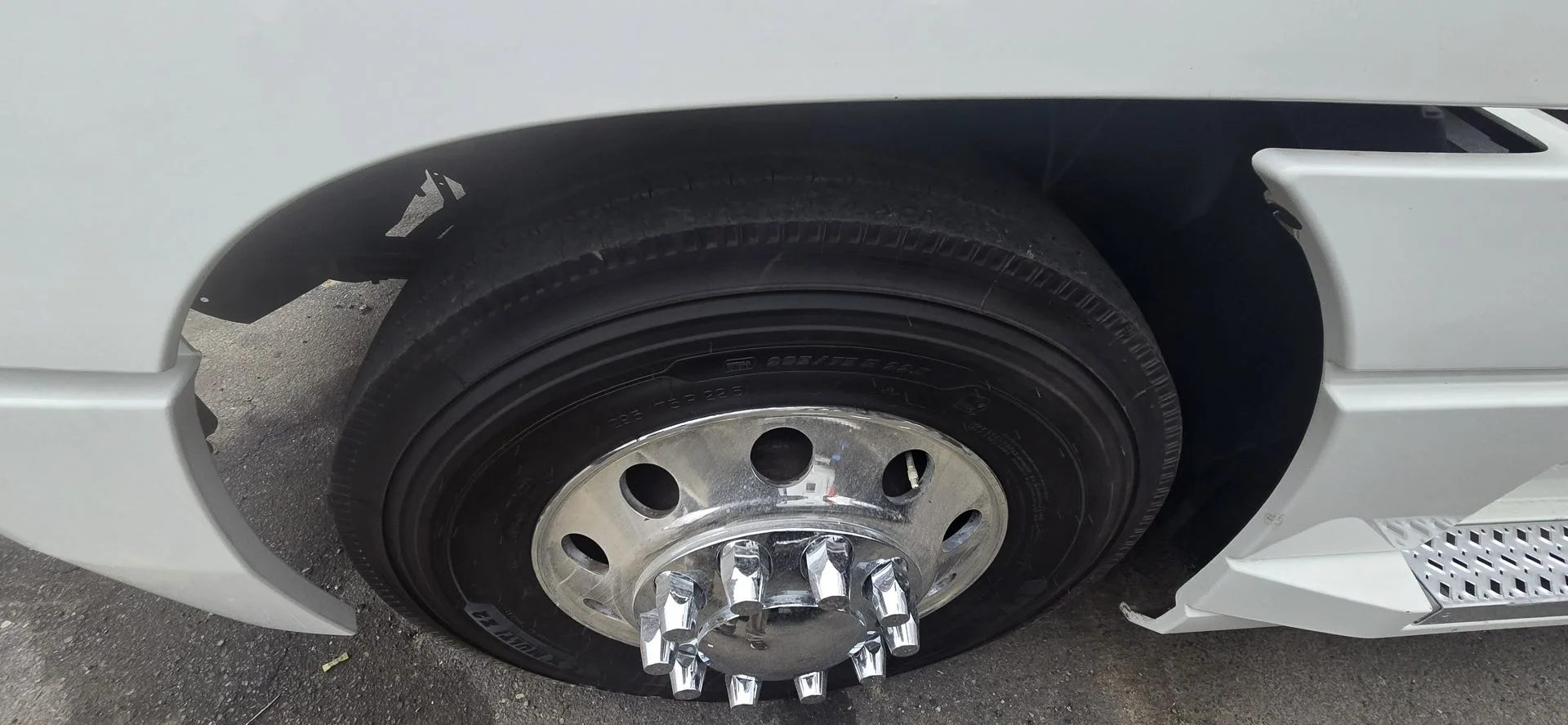 2020 Mack Anthem - image 7