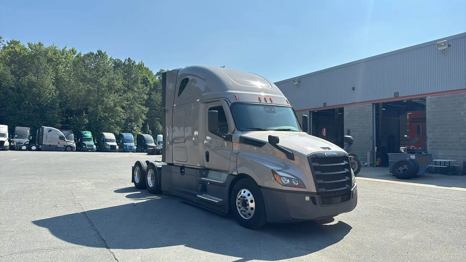 2023 Freightliner Cascadia in Charlotte, NC