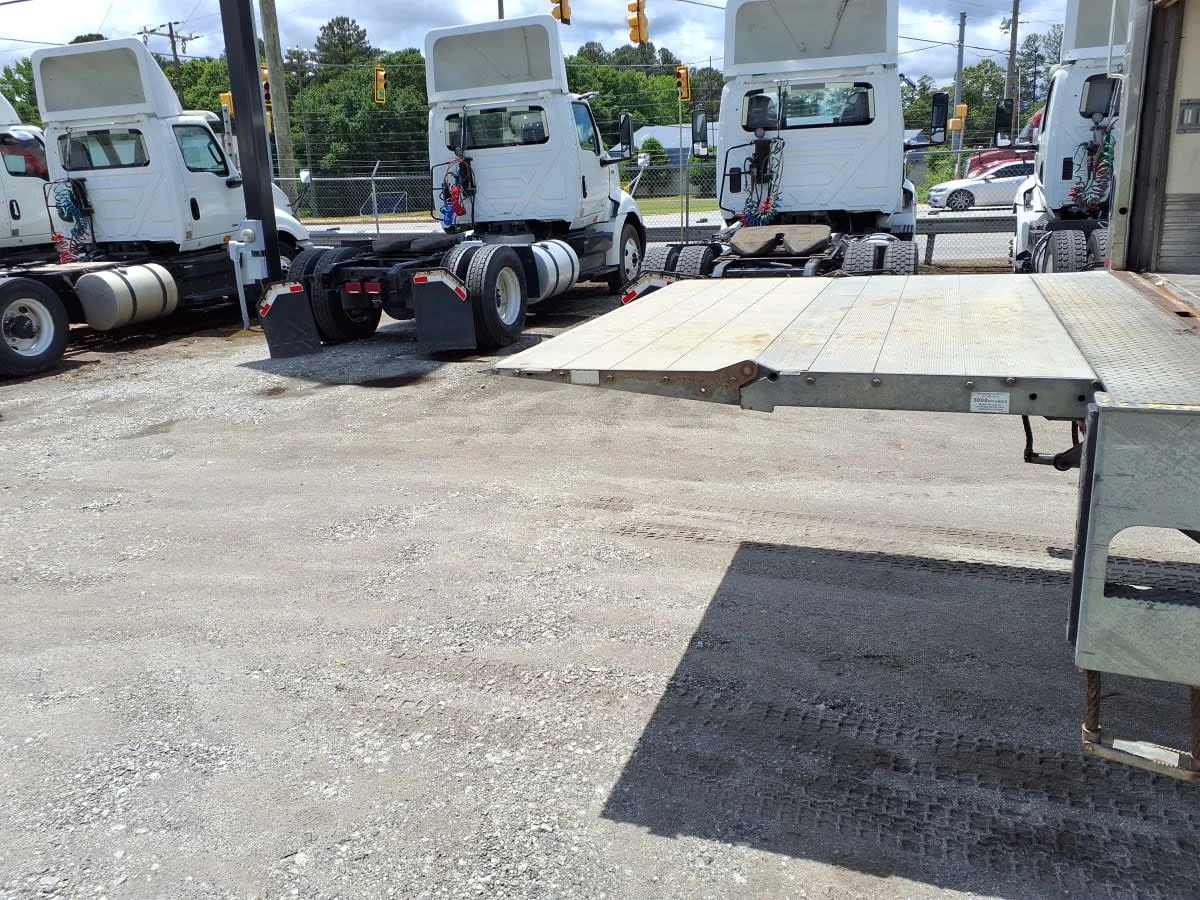 2018 International 4300 in Greenville, SC — photo 17