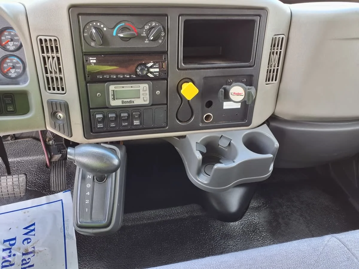 2018 International 4300 in Greenville, SC — photo 13