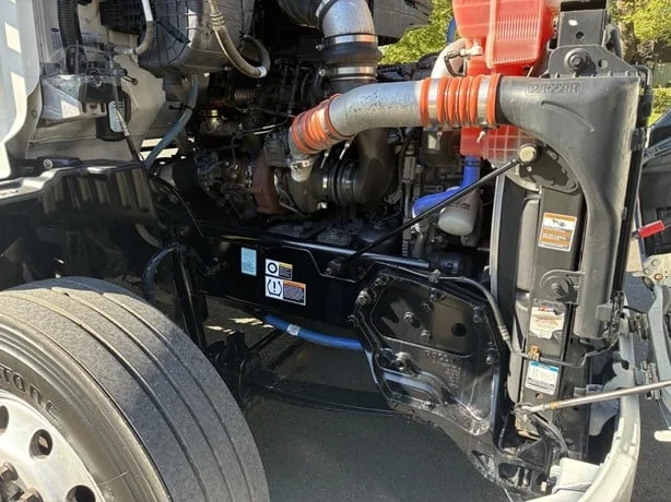 2021 Peterbilt 579 in Portland, OR — photo 8