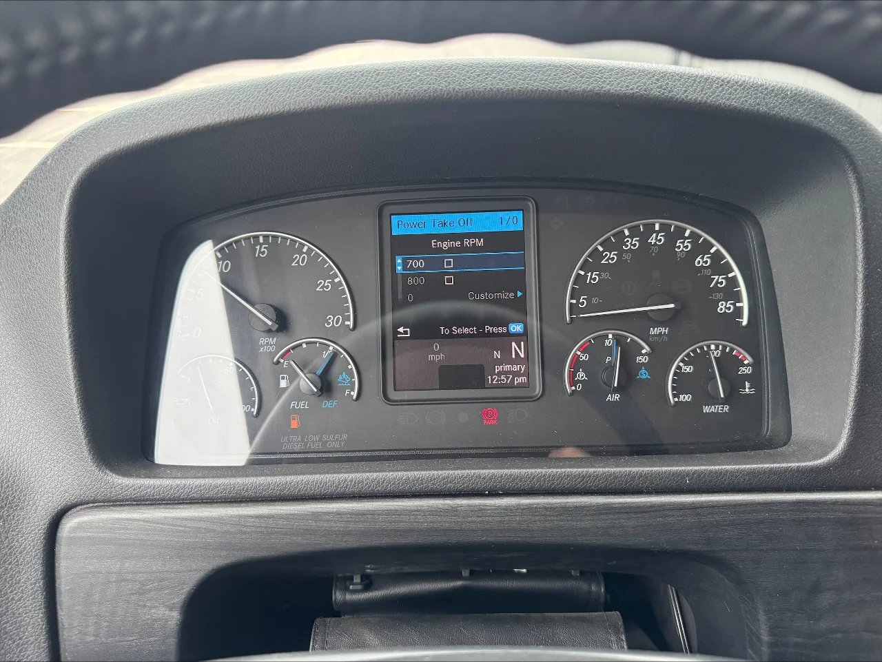 2025 Freightliner eM2 in York Street Elmhurst, IL — photo 19
