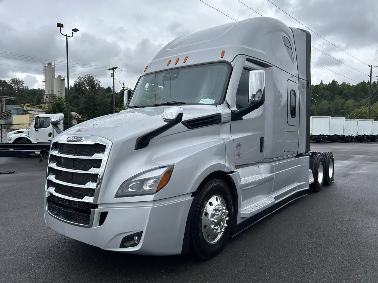 2027 Freightliner Cascadia in Olympia, WA — photo 3