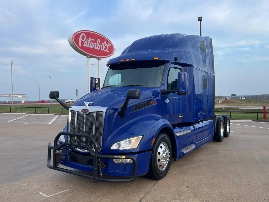 2023 Peterbilt 579 in Springfield, MO