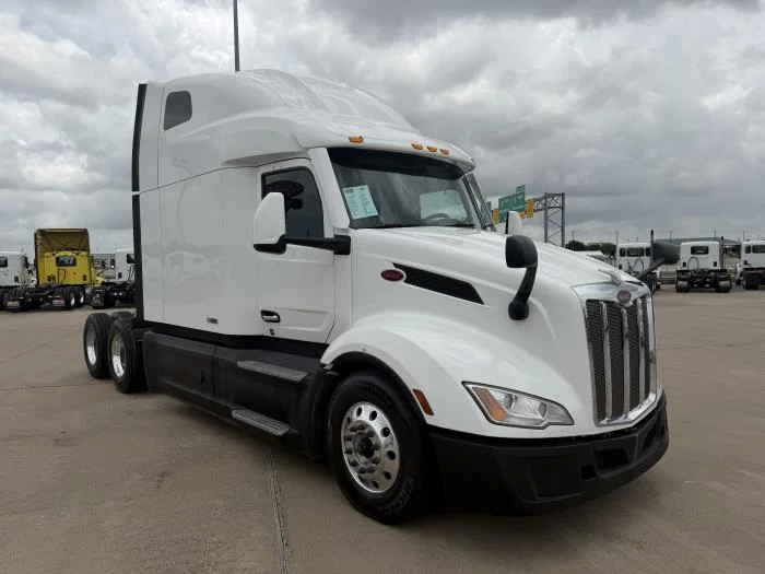 2022 Peterbilt 579 — photo 8