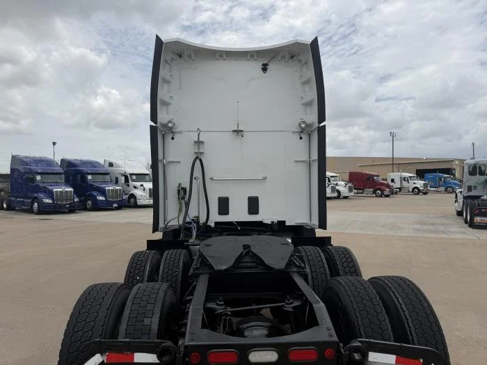 2022 Peterbilt 579 — photo 5