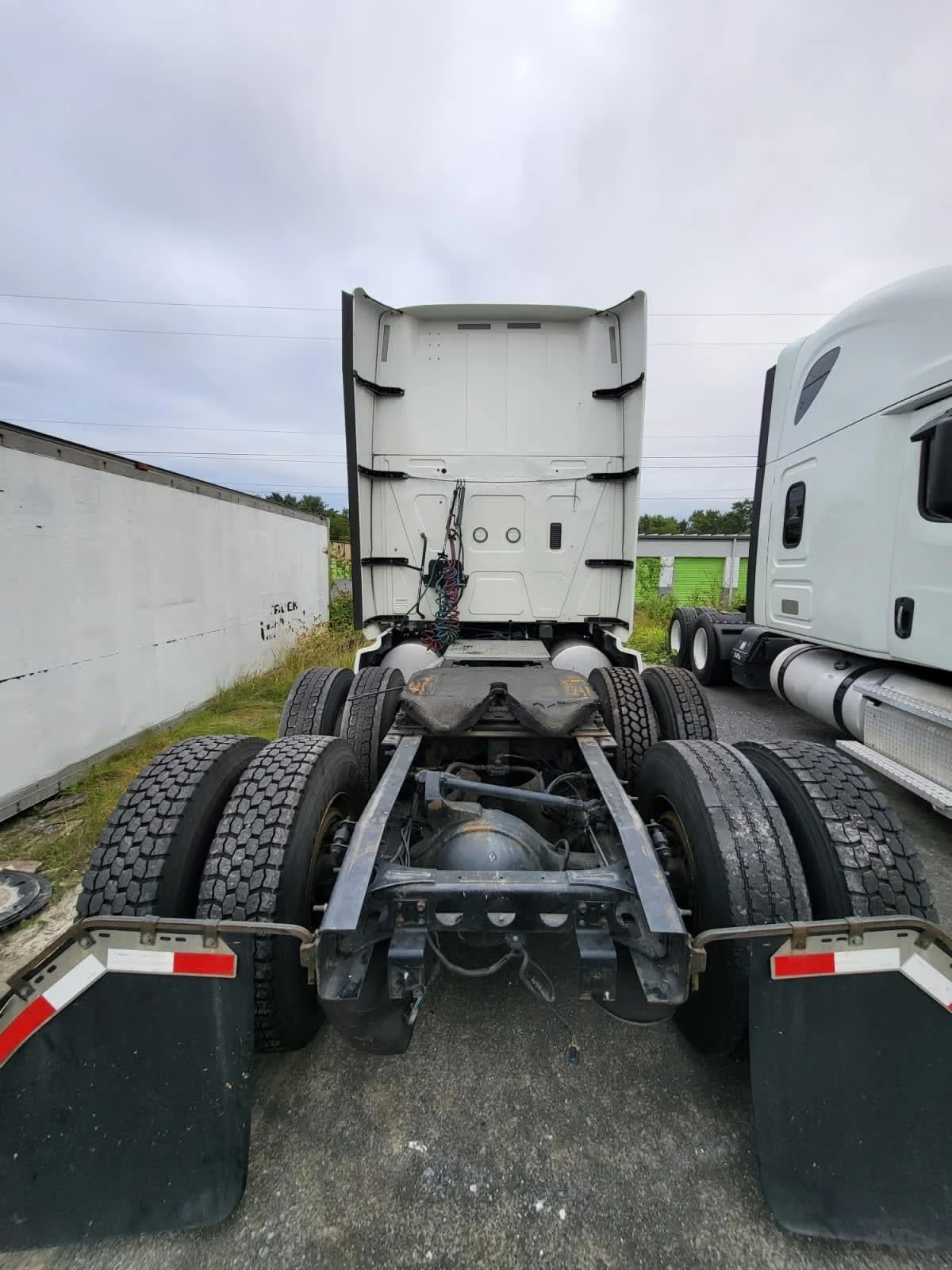 2020 International LT - image 5