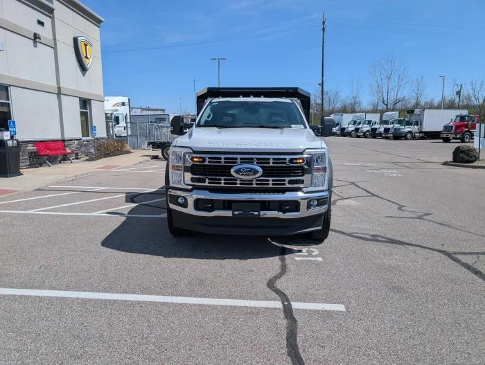 2026 Ford F-550 — photo 4