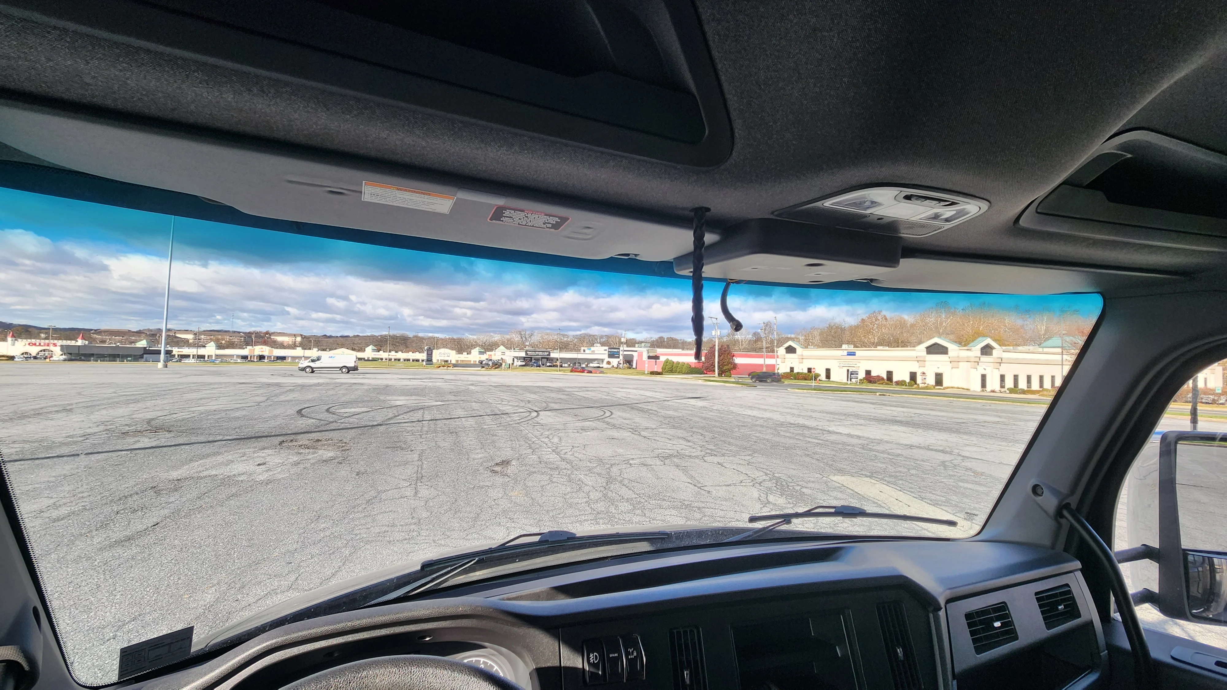 2025 Peterbilt - image 24