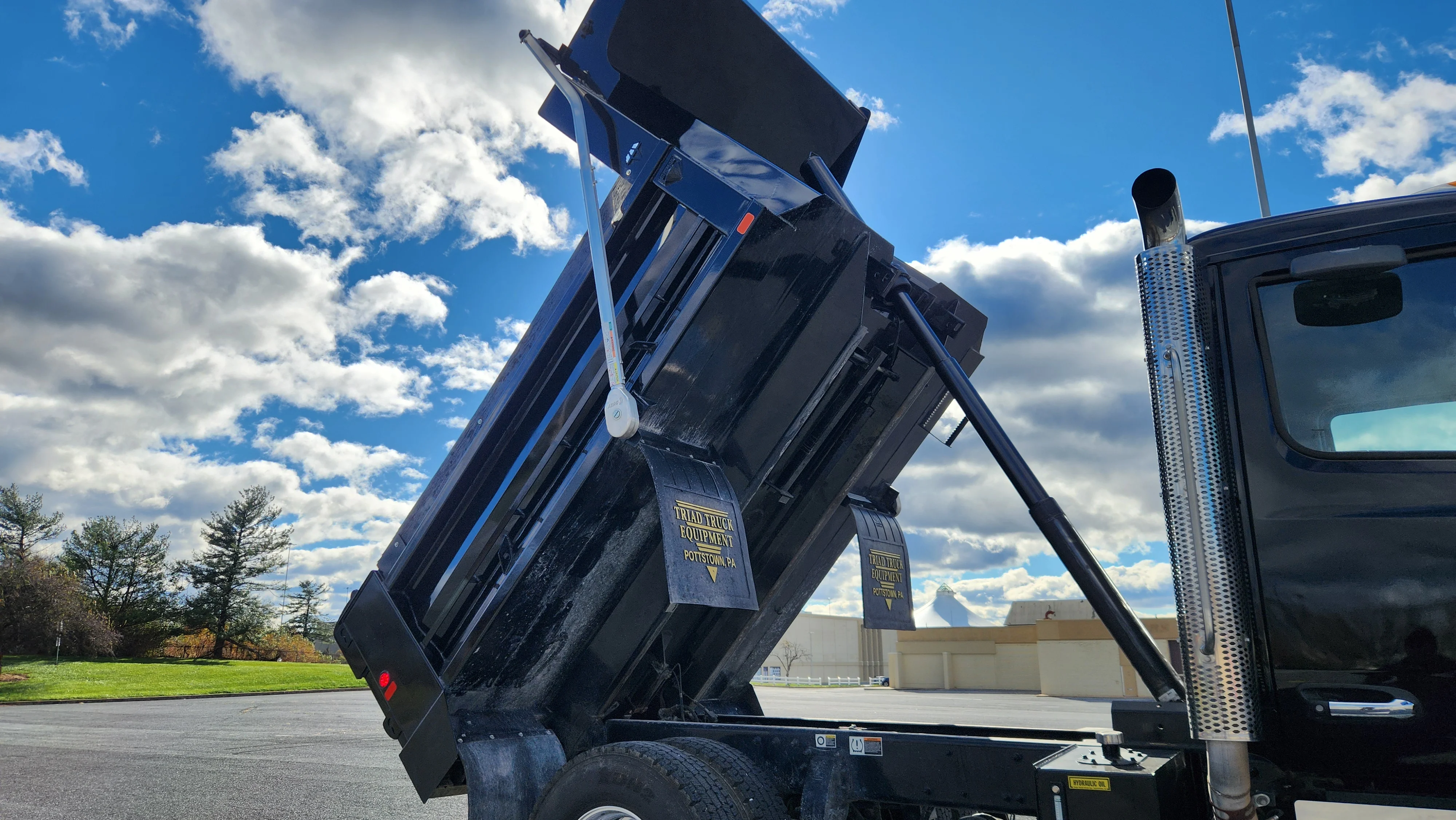 2025 Peterbilt - image 15