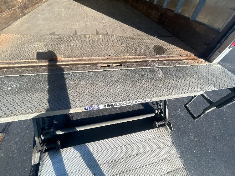 2019 Freightliner M2 106 - image 10