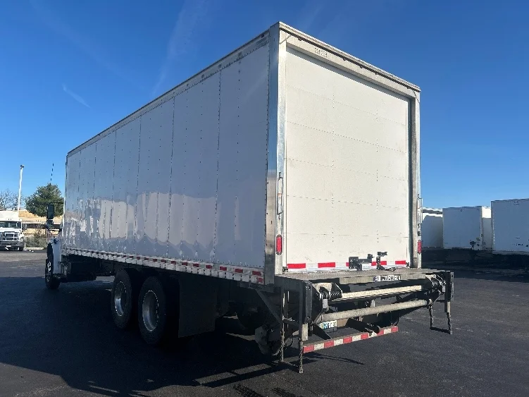 2019 Freightliner M2 106 - image 6