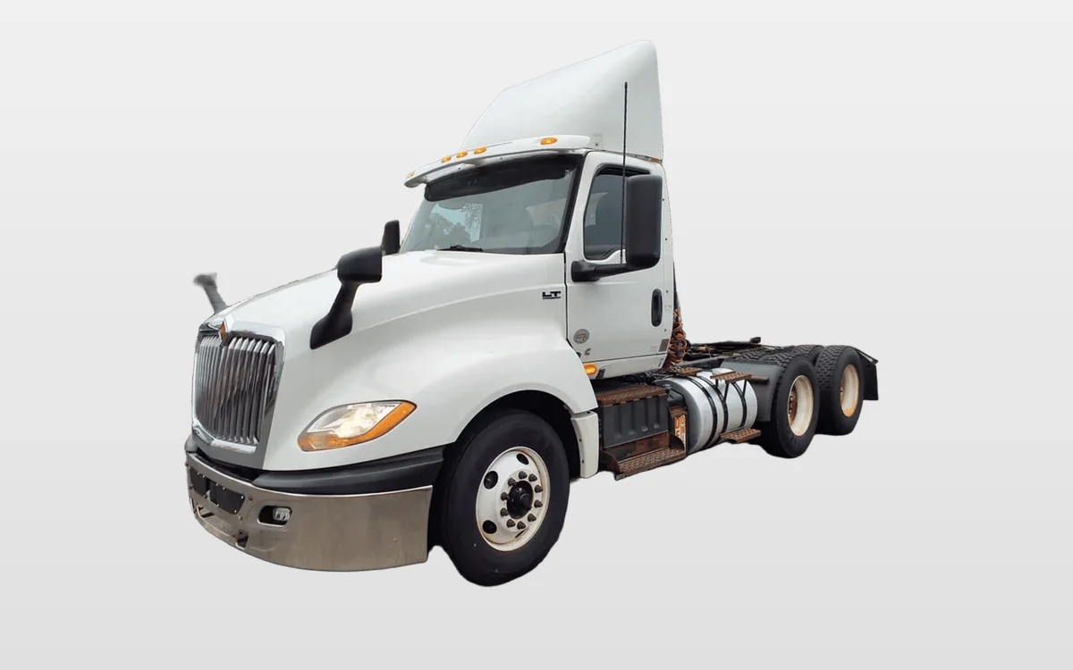 2019 International - image 1