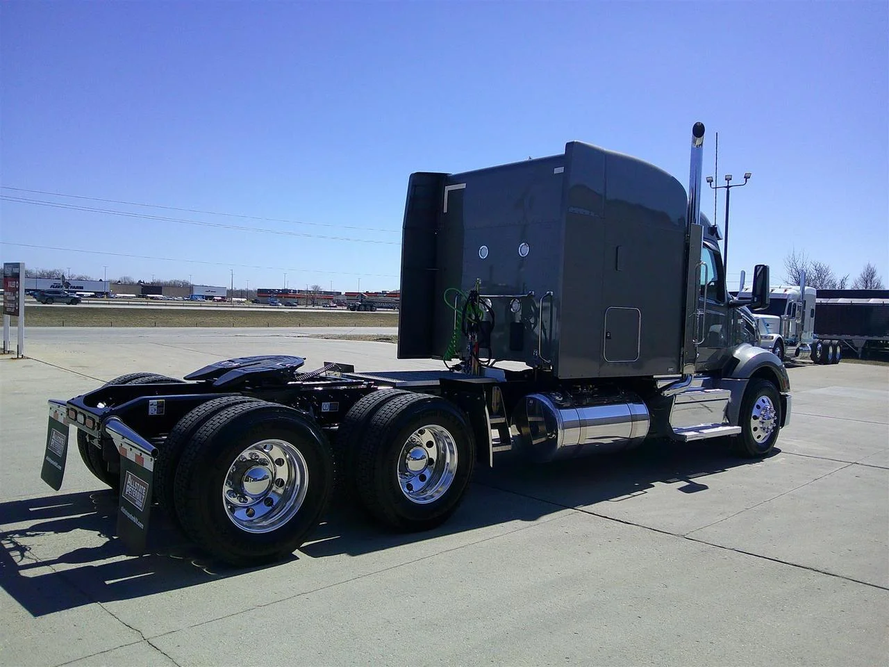 2027 Peterbilt 579 in Fargo, ND — photo 7