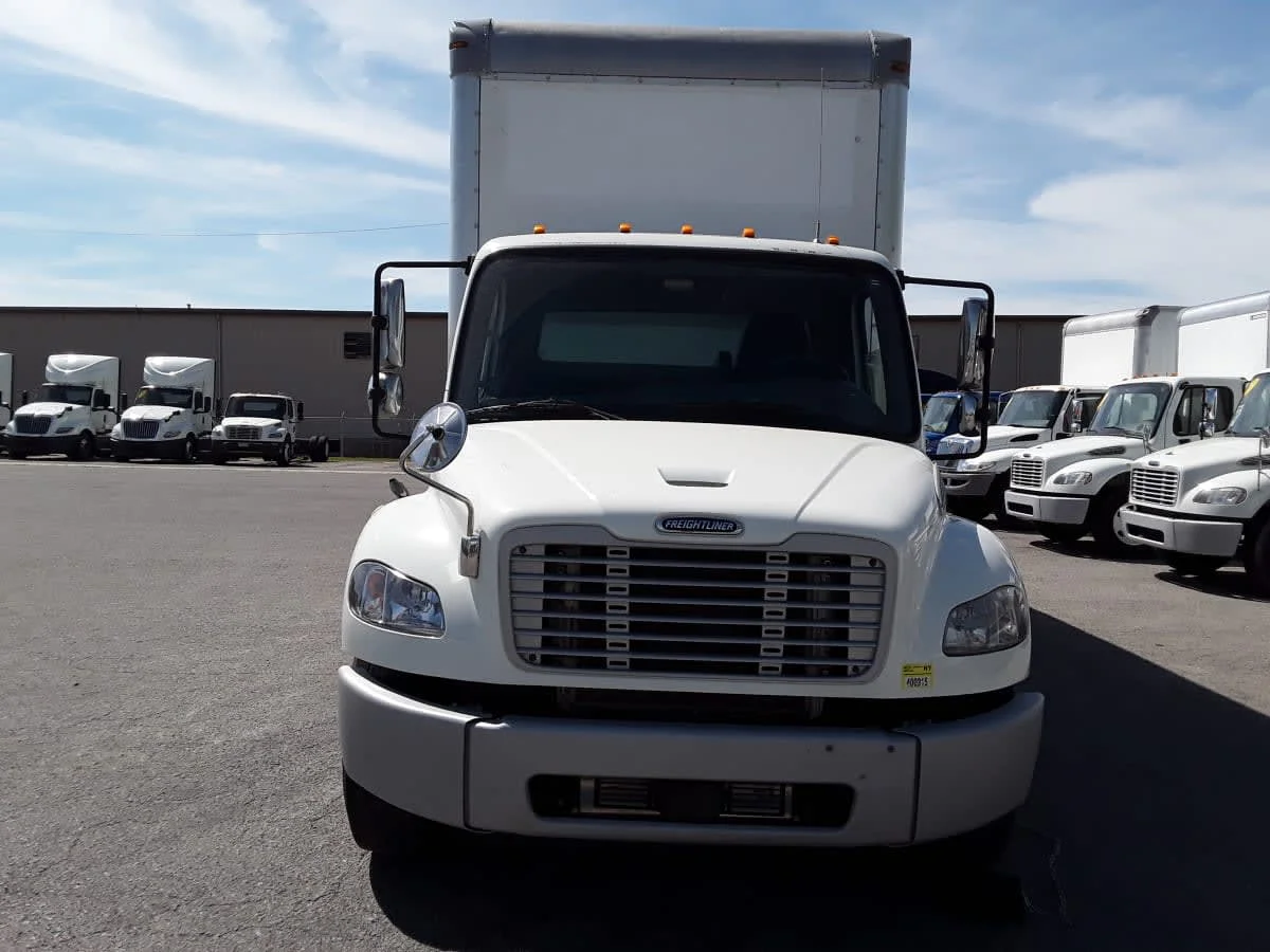 2019 Freightliner M2 106 in La Vergne, TN — photo 2