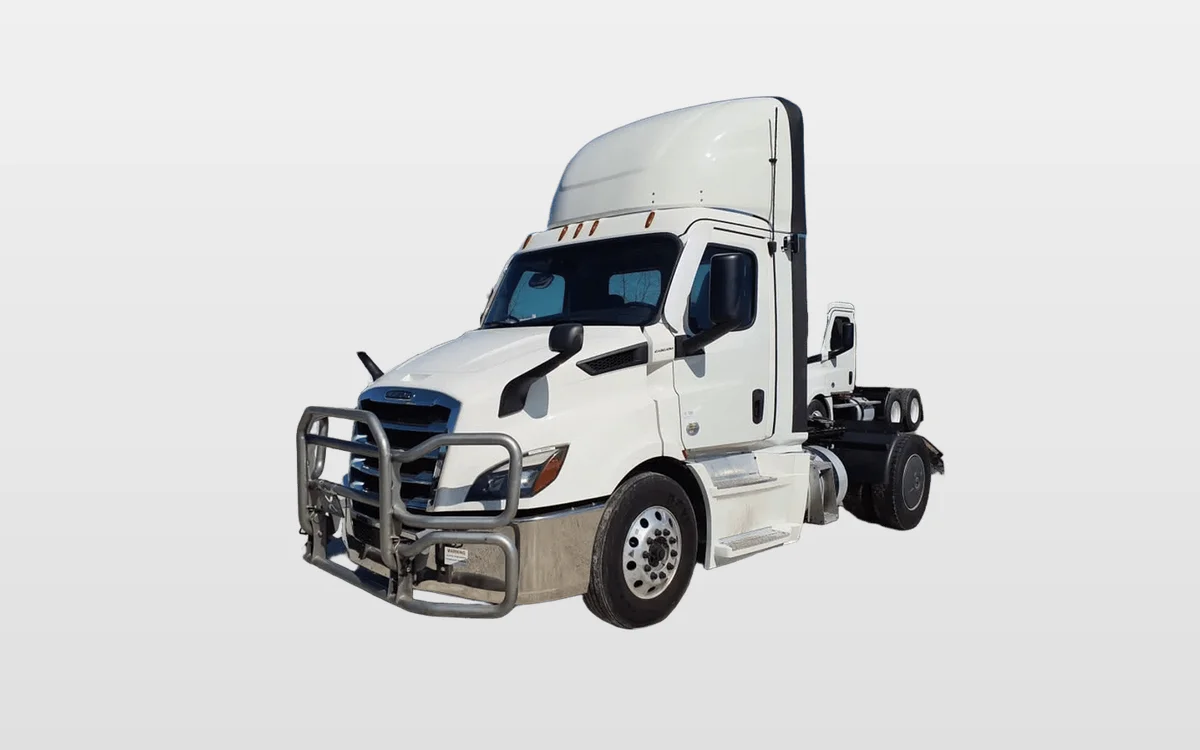 2020 Freightliner Cascadia - image 1