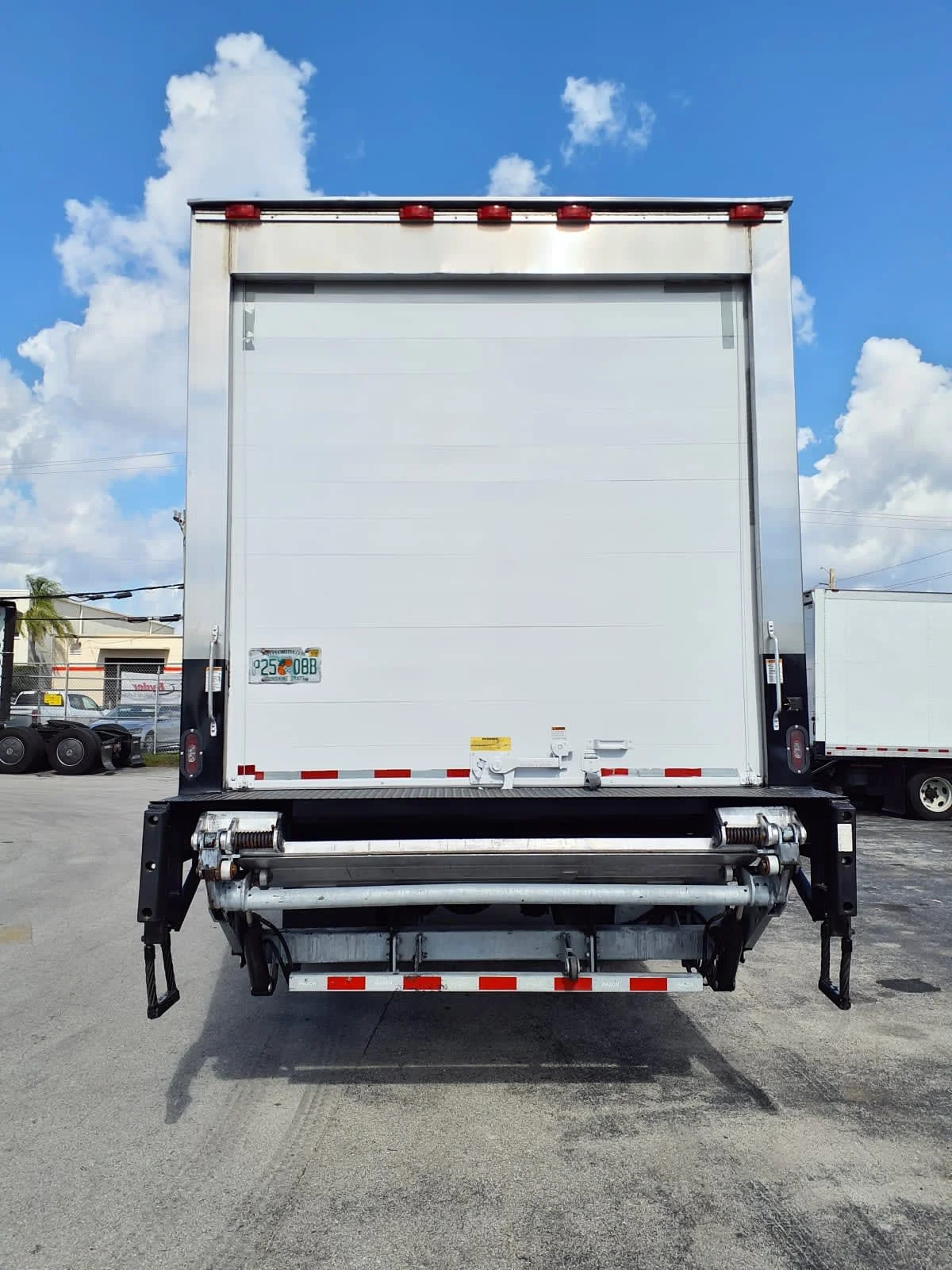 2019 Freightliner M2 106 in Davie, FL — photo 5