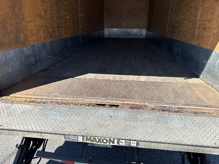 2019 Freightliner M2 106 - image 10