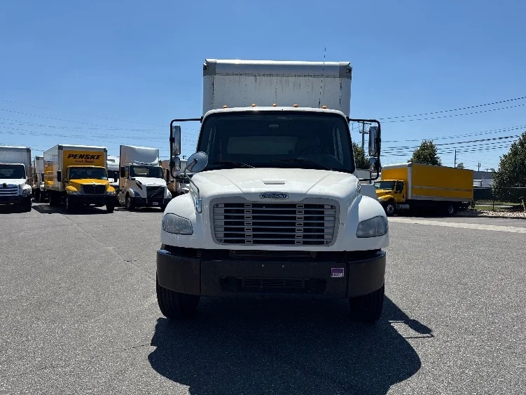 2019 Freightliner M2 106 - image 2