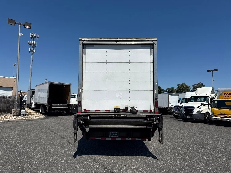 2019 Freightliner M2 106 - image 7