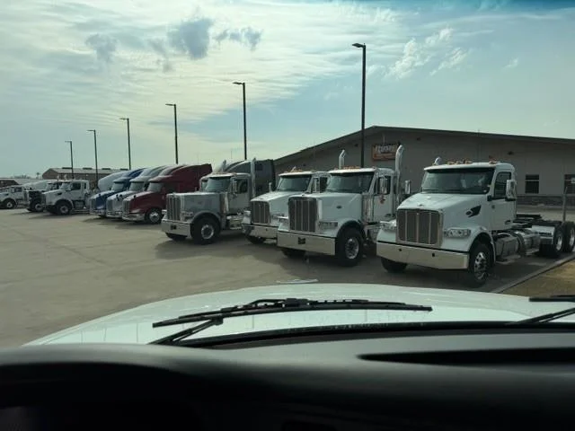 2027 Peterbilt 567 - image 47