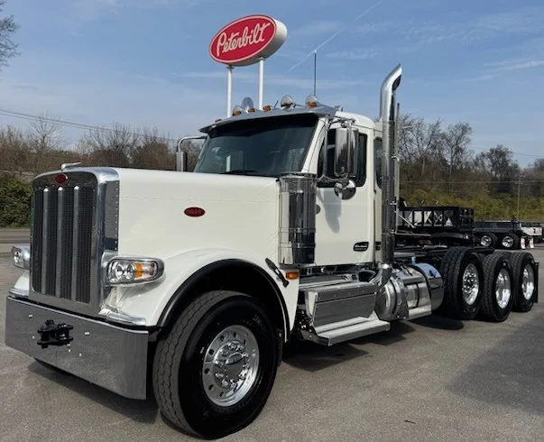2026 Peterbilt 589 in Knoxville, TN — photo 2