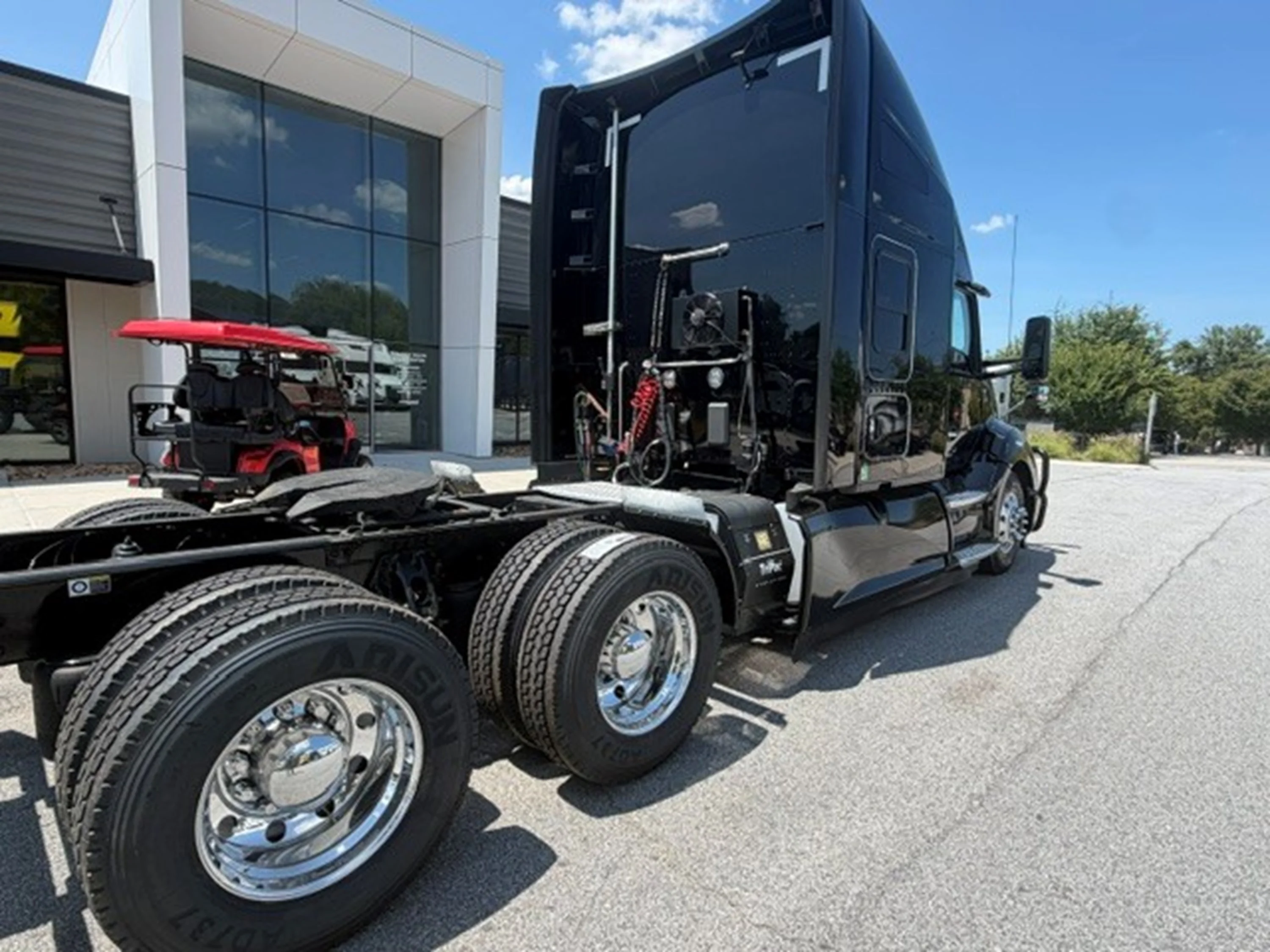 2022 Kenworth T680 — photo 3