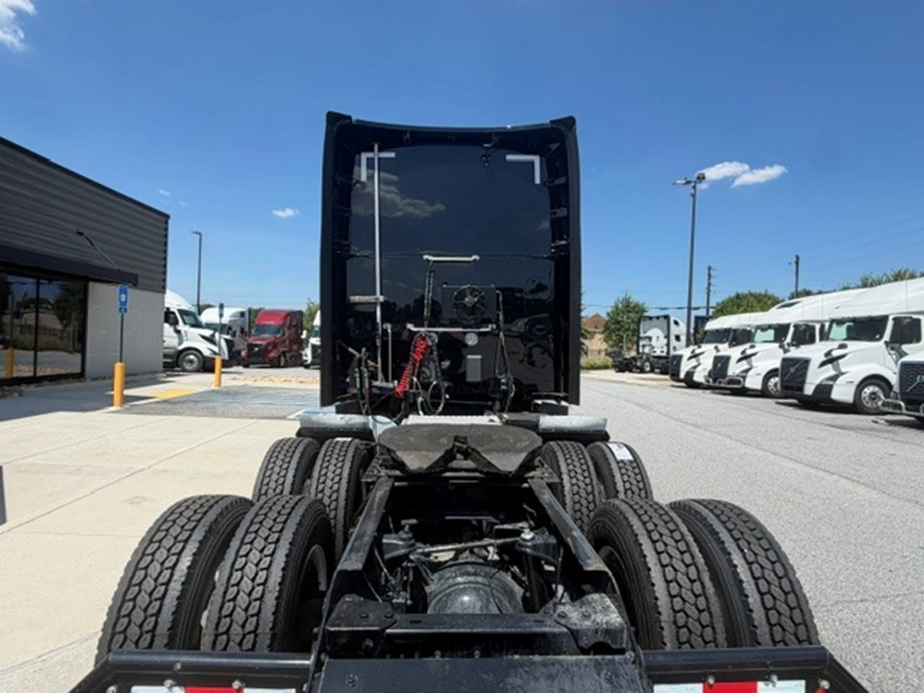 2022 Kenworth T680 — photo 4