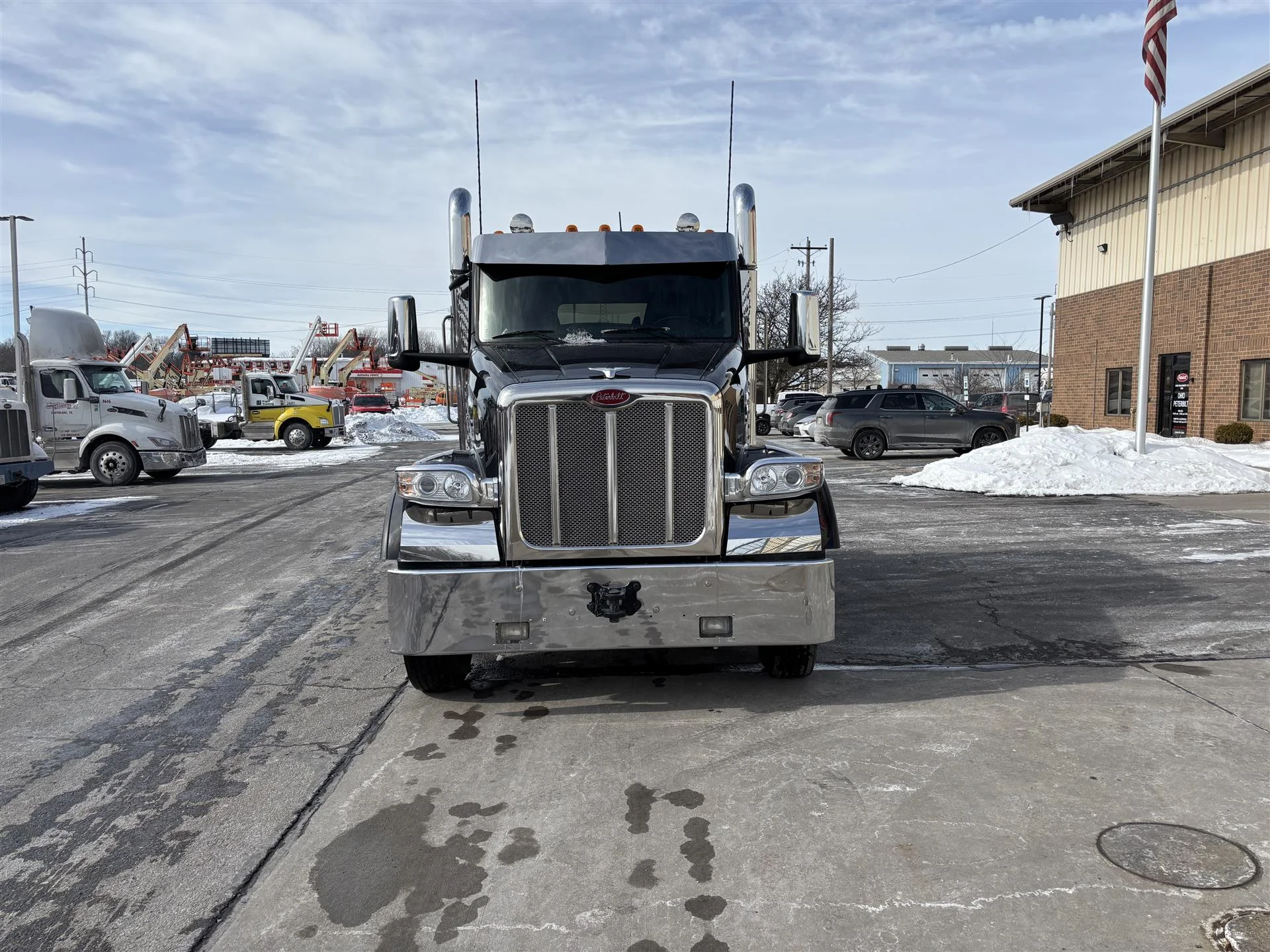 2025 Peterbilt 567 in Broadview Hts, OH — photo 3