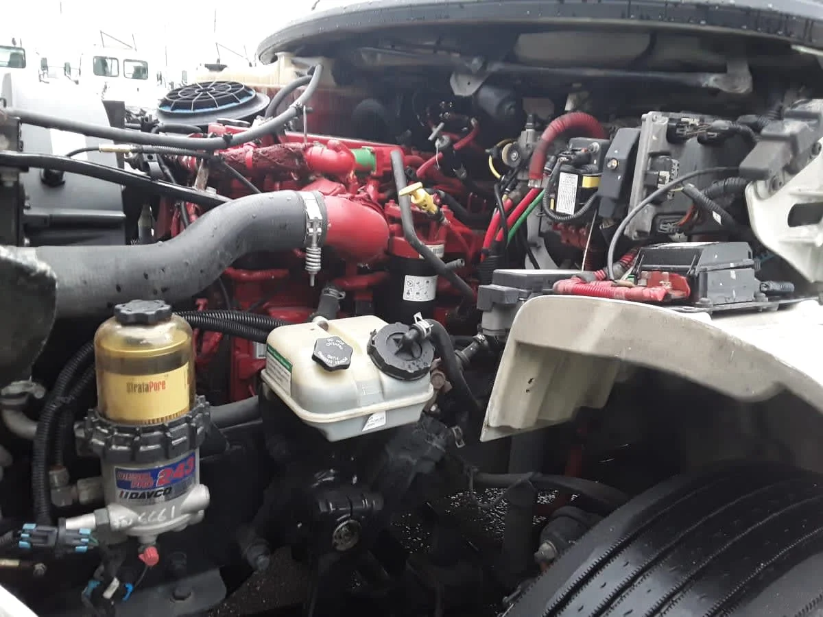 2014 Freightliner M2 106 - image 10