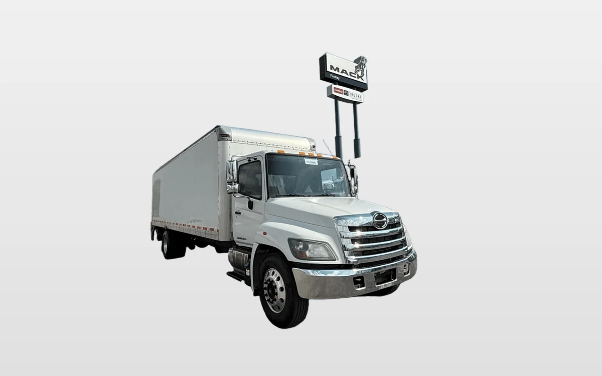 2017 Hino 268 - image 1